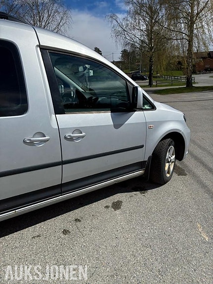 Volkswagen Caddy Maxi 3 of 24
