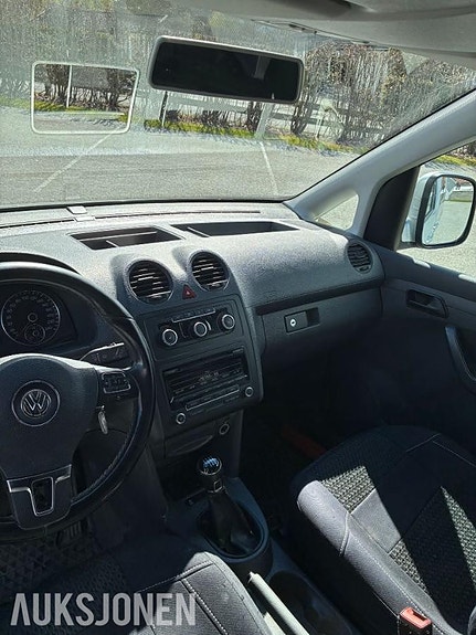 Volkswagen Caddy Maxi 14 of 24