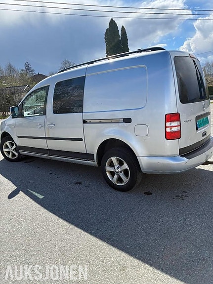 Volkswagen Caddy Maxi 8 of 24
