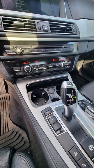 BMW 520d 13 of 17