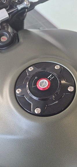 Ducati Streetfighter V2 6 of 6