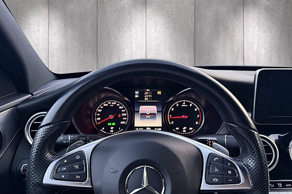 Mercedes-Benz C200 13 of 26