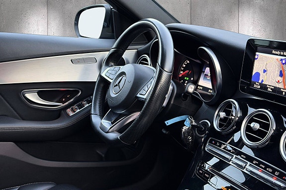 Mercedes-Benz C200 10 of 26