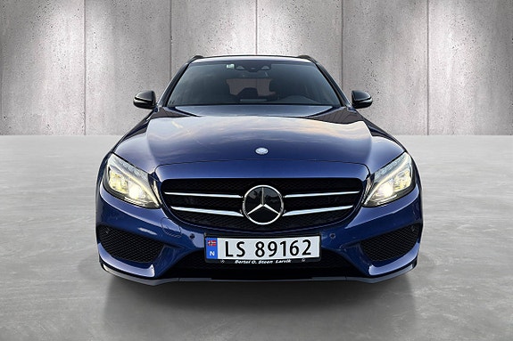 Mercedes-Benz C200 2 of 26
