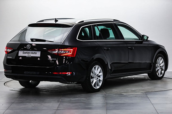 Skoda Superb 11 of 30
