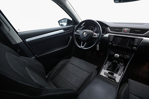 Skoda Superb 15 of 30