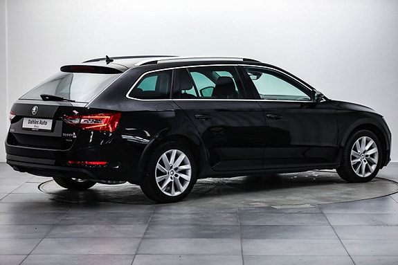 Skoda Superb 12 of 30