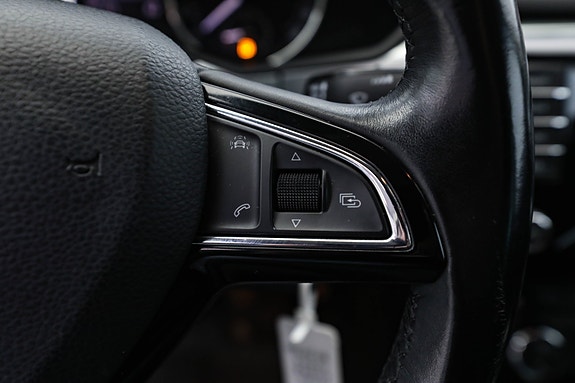 Skoda Superb 23 of 30