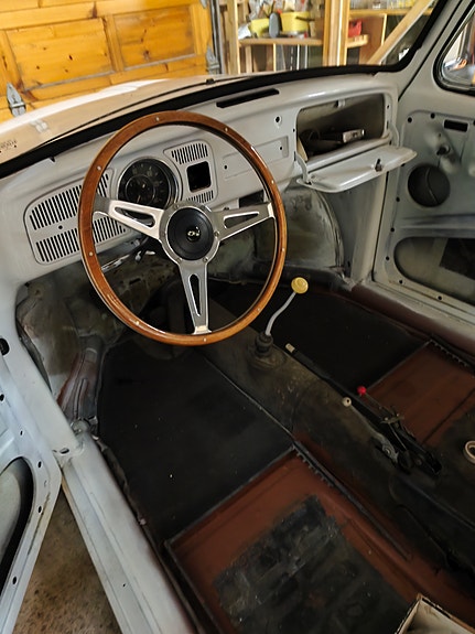 Volkswagen 1300 8 of 11