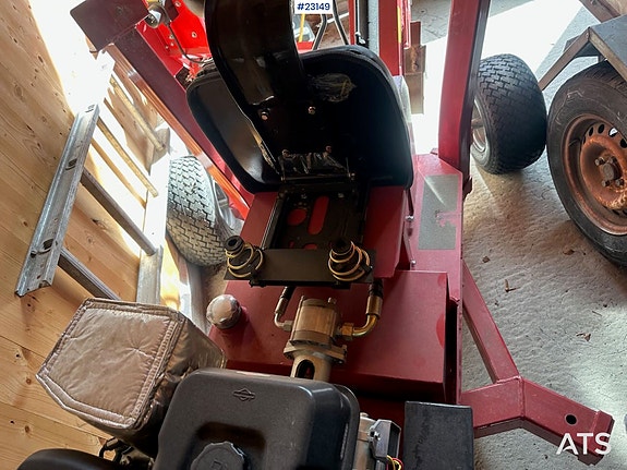 Bronco digger 360 for atv edderkoppmaskin m/ to skuffer – gått 3 timer! 13 of 19