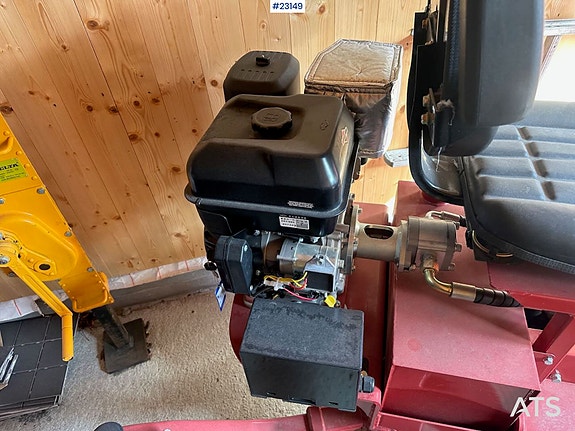 Bronco digger 360 for atv edderkoppmaskin m/ to skuffer – gått 3 timer! 10 of 19