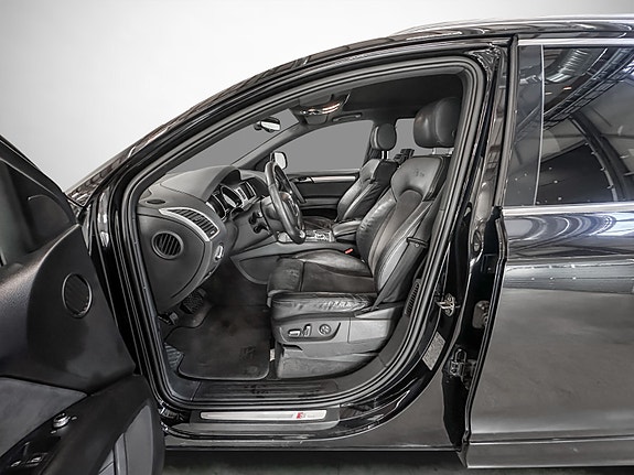 Audi Q7 11 of 30
