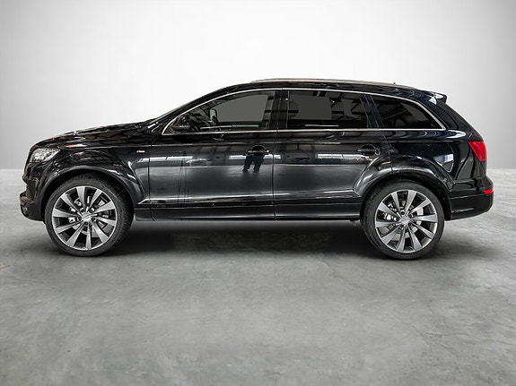 Audi Q7 2 of 30