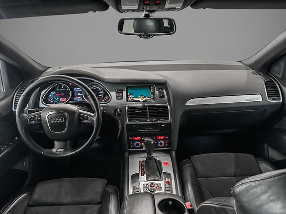 Audi Q7 13 of 30