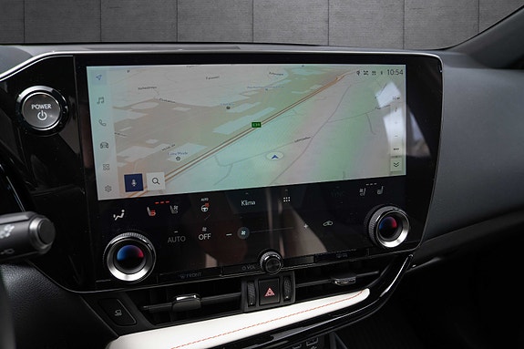 Lexus NX450h 14 of 19