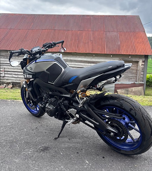 Yamaha MT-09 SP 7 of 18
