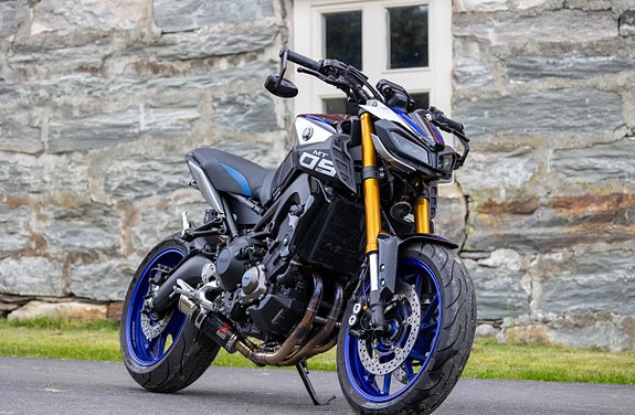 Yamaha MT-09 SP 2 of 18