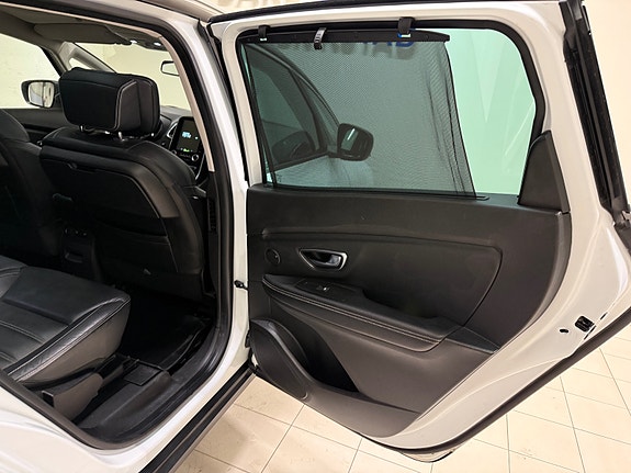 Renault Scenic 10 of 30