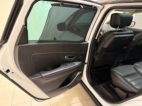 Renault Scenic 17 of 30