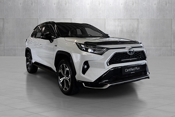 Toyota RAV4 Plug-in Hybrid 7 of 30