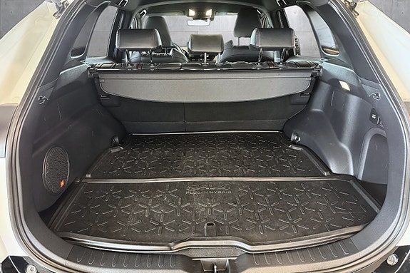 Toyota RAV4 Plug-in Hybrid 24 of 30