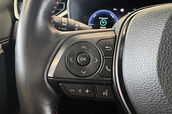 Toyota RAV4 Plug-in Hybrid 14 of 30