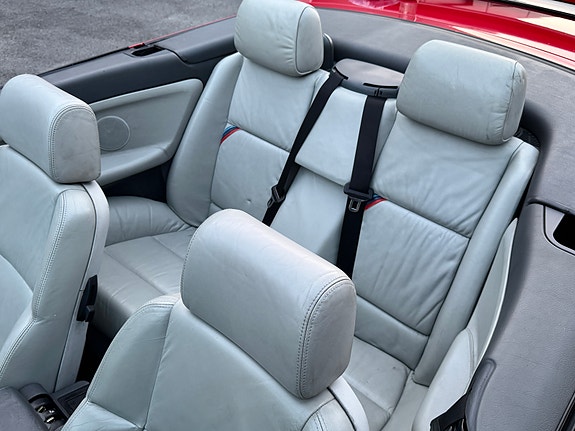 BMW 318i 18 of 21