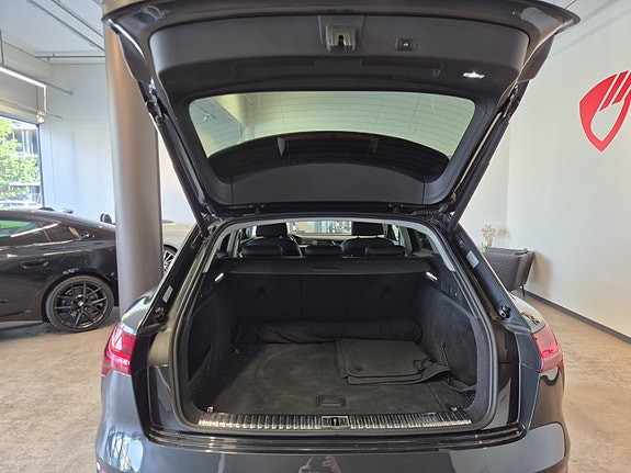 Audi e-tron 21 of 29