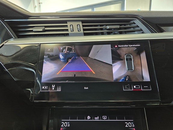 Audi e-tron 17 of 29