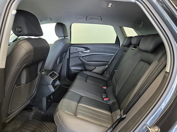 Audi e-tron 20 of 29