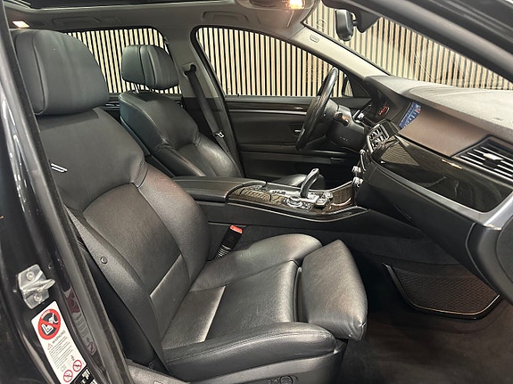 BMW 525d 11 of 30