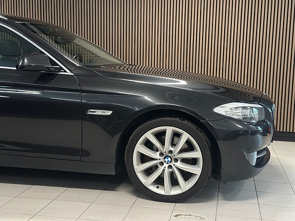 BMW 525d 4 of 30