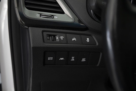 Hyundai Santa Fe 19 of 30