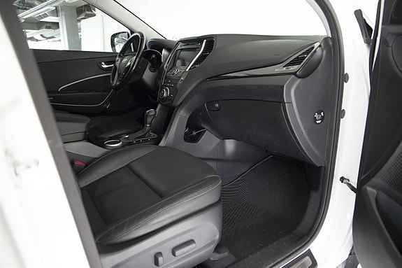 Hyundai Santa Fe 29 of 30