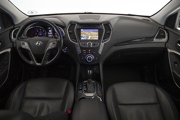 Hyundai Santa Fe 13 of 30