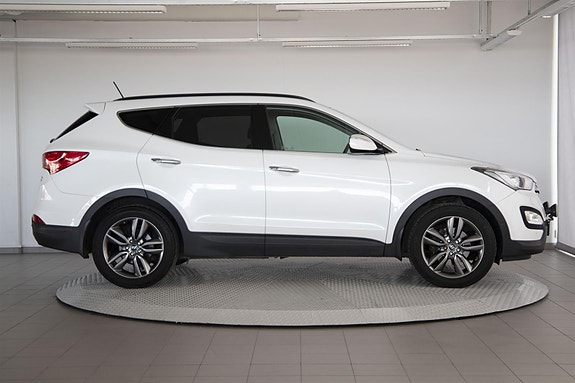 Hyundai Santa Fe 4 of 30