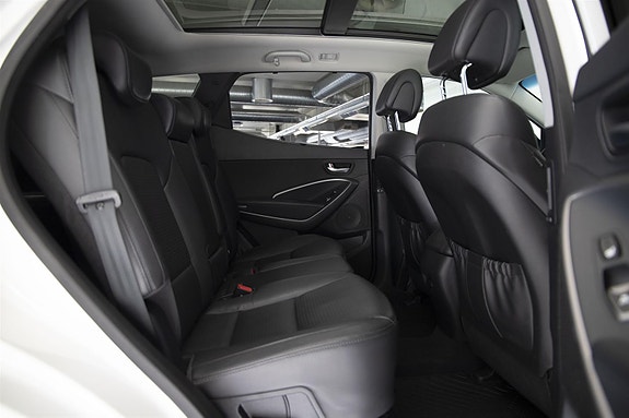 Hyundai Santa Fe 28 of 30
