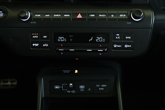Hyundai Kona 14 of 26