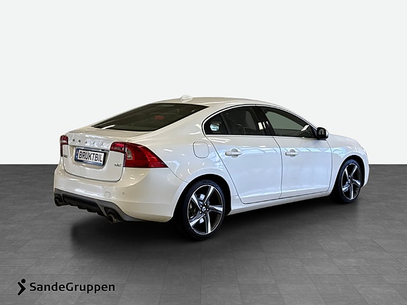Volvo S60 5 of 15