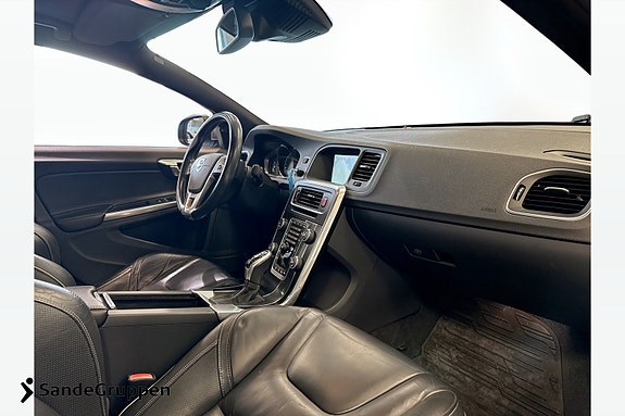 Volvo S60 10 of 15