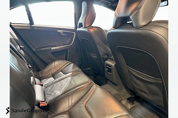 Volvo S60 15 of 15