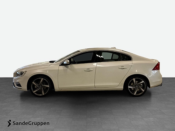 Volvo S60 2 of 15