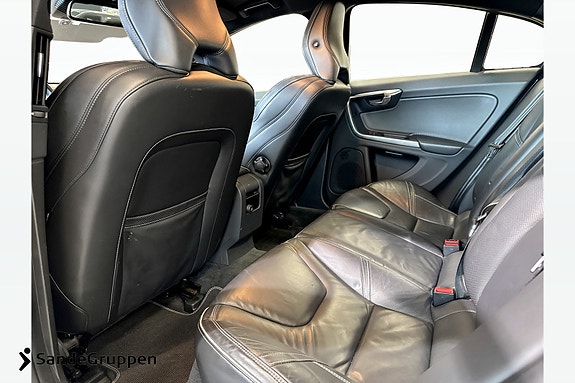 Volvo S60 14 of 15