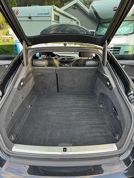Audi A7 8 of 16