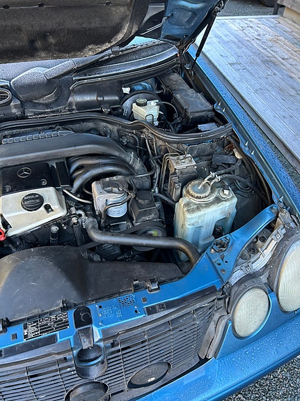 Mercedes-Benz E220 d 8 of 21