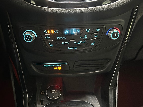 Ford B-MAX 26 of 30