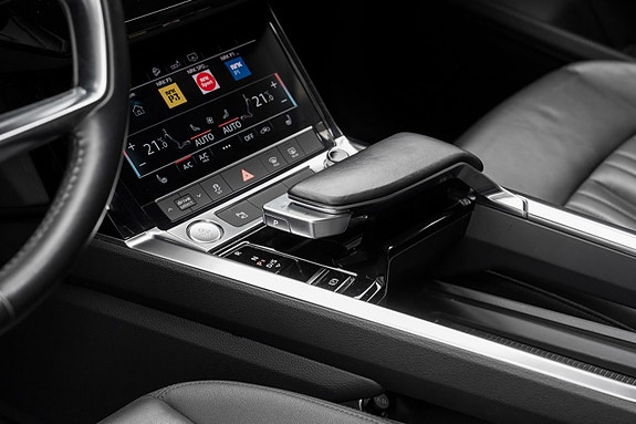 Audi e-tron 23 of 30
