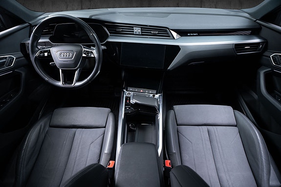 Audi e-tron Sportback 29 of 30