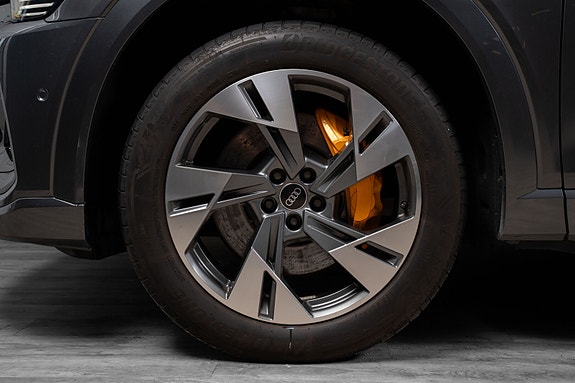 Audi e-tron Sportback 16 of 30
