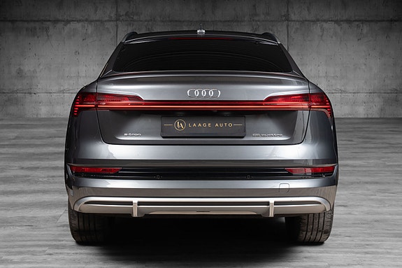 Audi e-tron Sportback 8 of 30